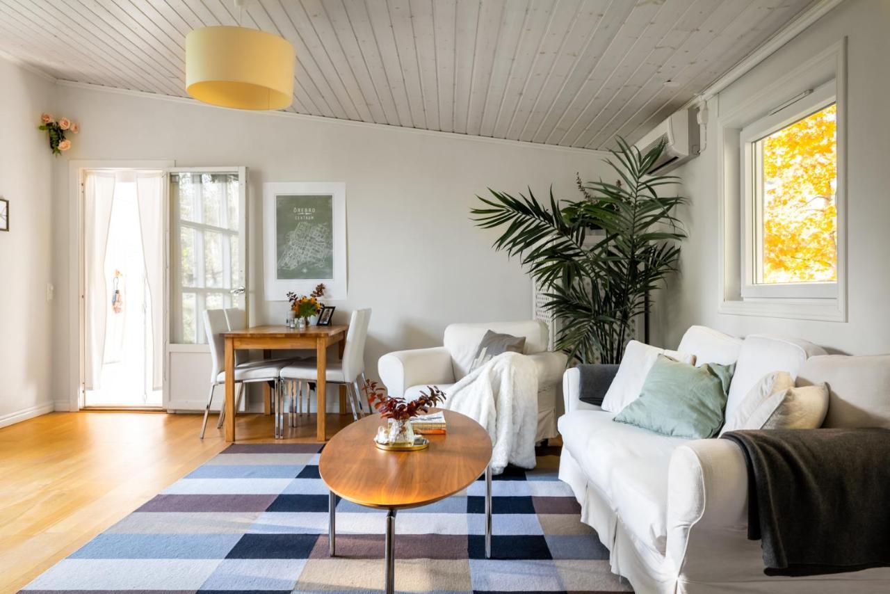 Theo & Lilis Countryside Apartment Örebro Exterior foto